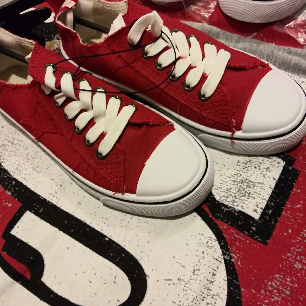 Shoes - Picture 6 of 6